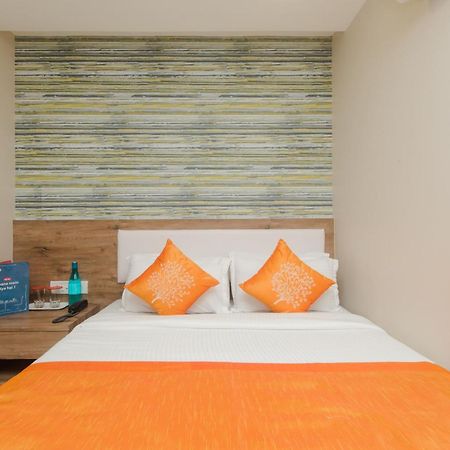 Hotel O Blue Ocean Near R City Mall Bombay Extérieur photo